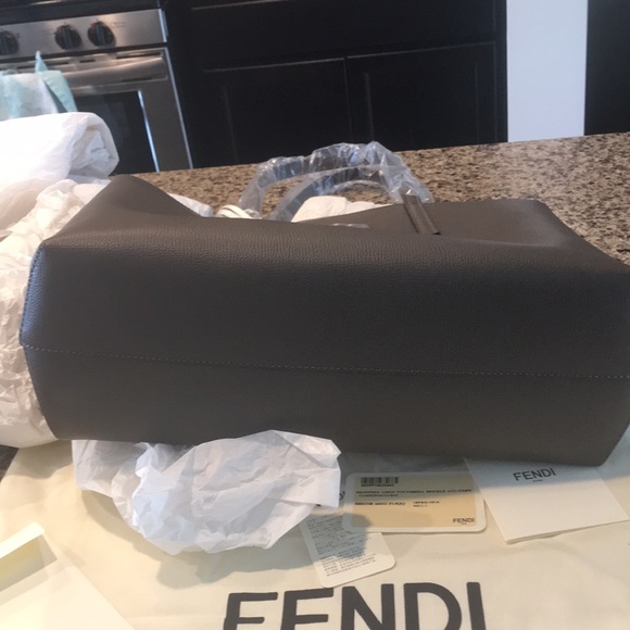 NWT Fendi “ F is for Fendi “ Shopping Tote - Picture 6 of 8